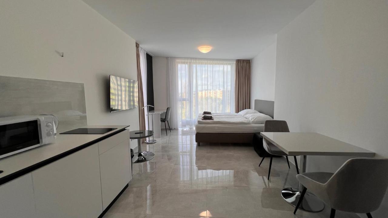 Air Conditioned 1 Room Apartment Vienna Gate, 2 Bratislava Ngoại thất bức ảnh
