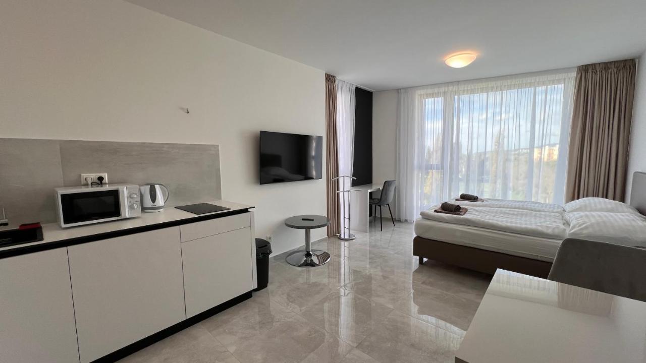 Air Conditioned 1 Room Apartment Vienna Gate, 2 Bratislava Ngoại thất bức ảnh