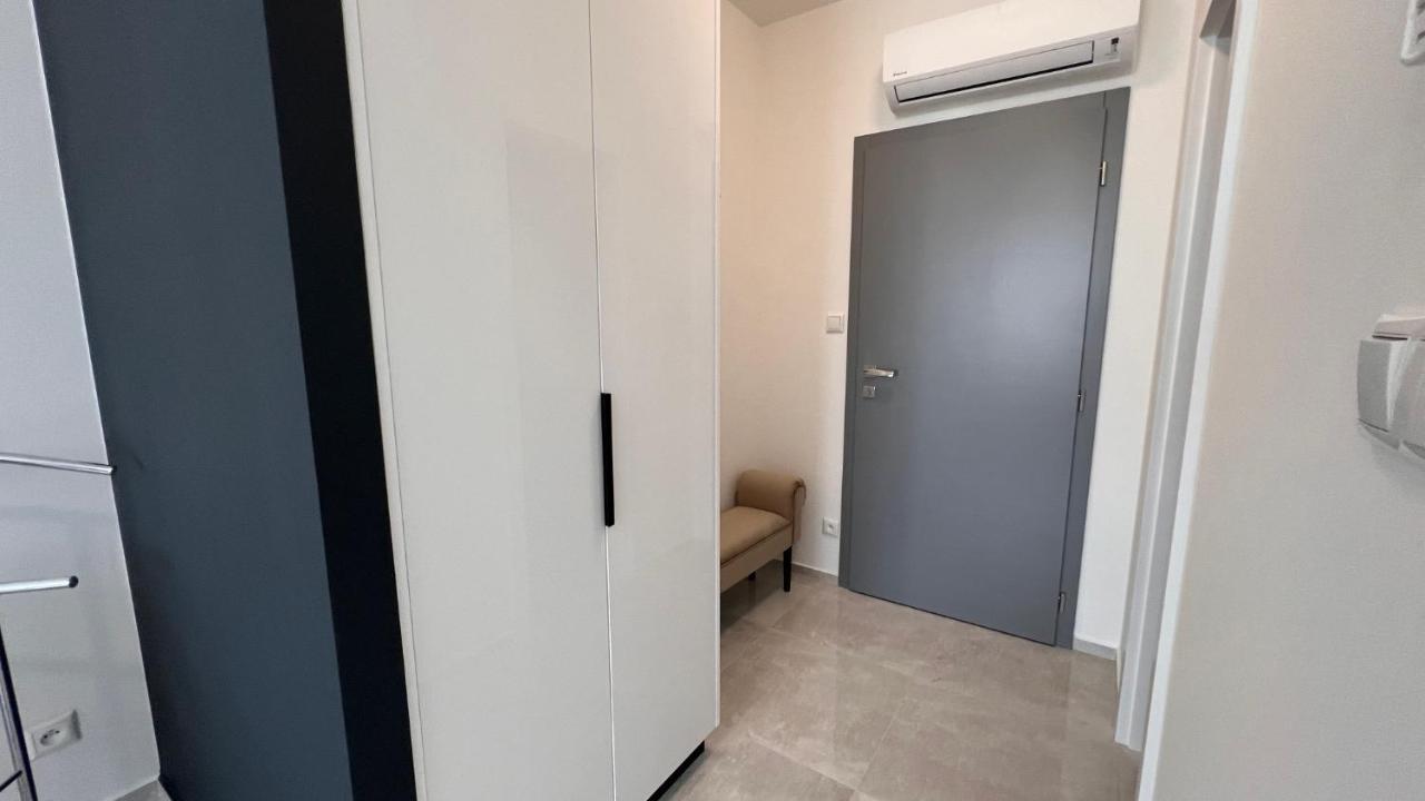 Air Conditioned 1 Room Apartment Vienna Gate, 2 Bratislava Ngoại thất bức ảnh
